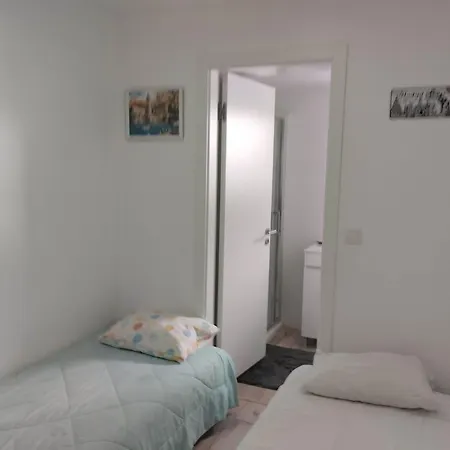 The Tram 18 Space Holiday home Lisbon