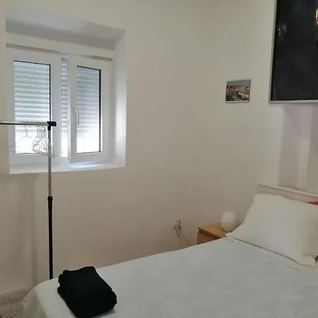 The Tram 18 Space リスボン