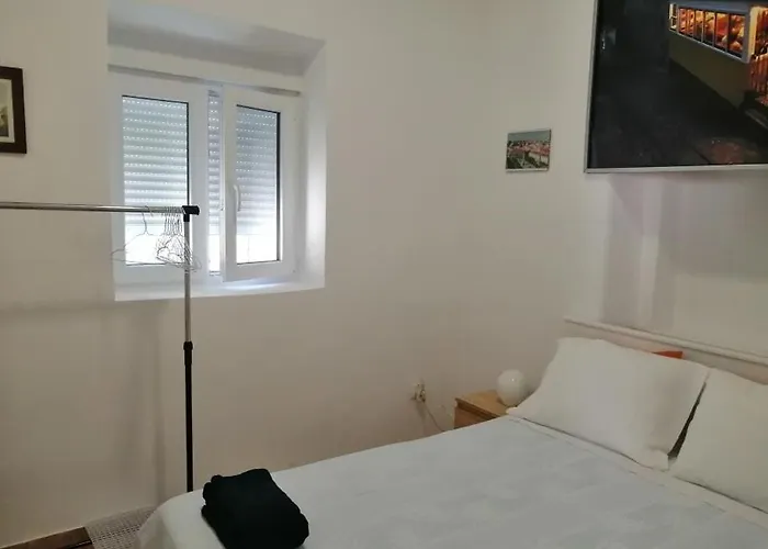 The Tram 18 Space Lizbona